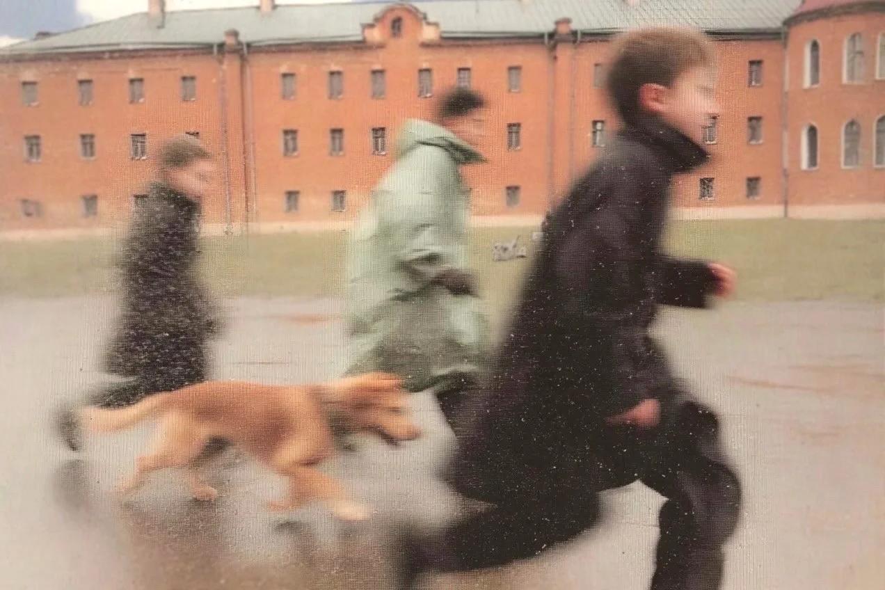 Самодельные тетрадки, пропавшие нитки — и все, что мы знаем о жизни детей в Александро-Мариинском приюте